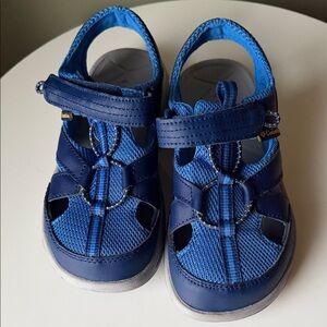 Columbia Techsun Wave Athletic Water Sport sandals Hook&Loop Outdoor Size 1 NWOB